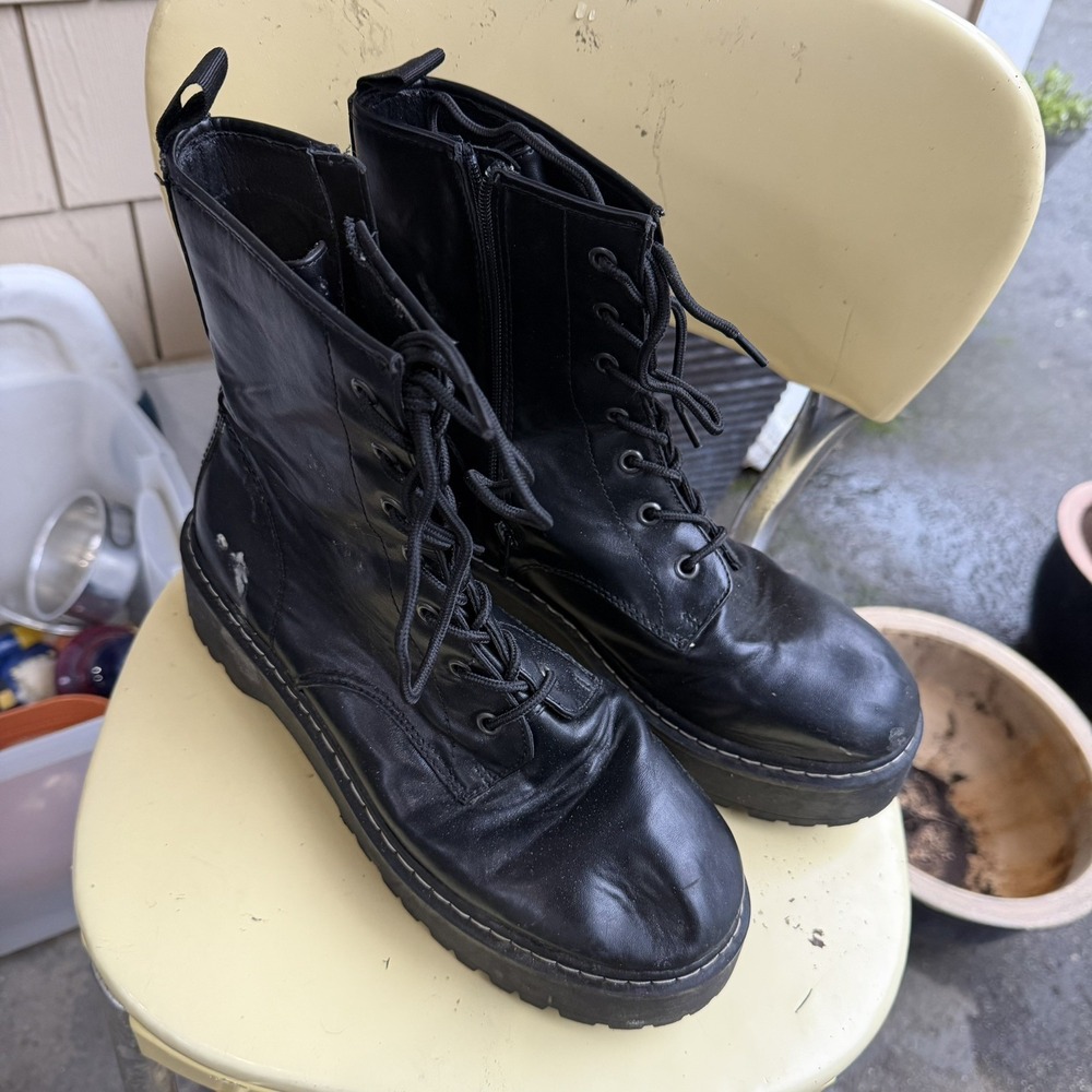 SM New York Honey Black Women's Combat Lace-Up Boots 9.5